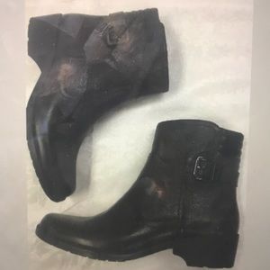 NIB Anne Klein “Lanette” Leather Boot Size 8.5